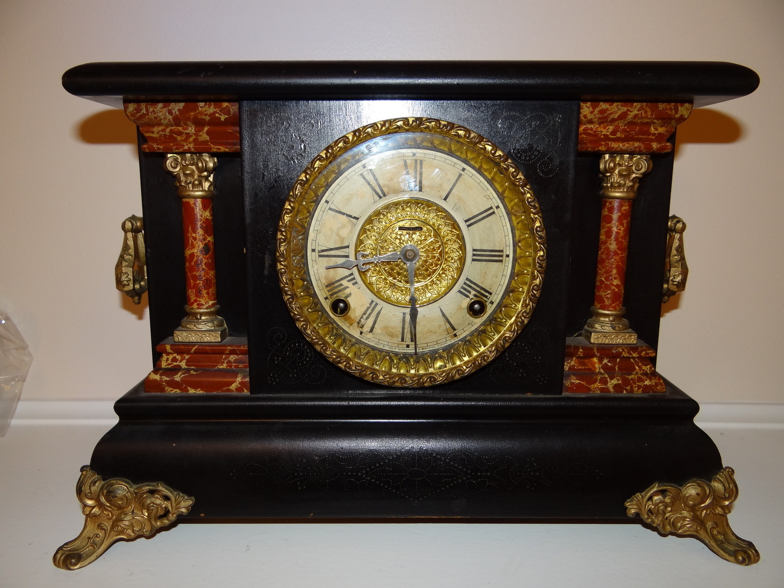 Vintage Mantle Clock 64